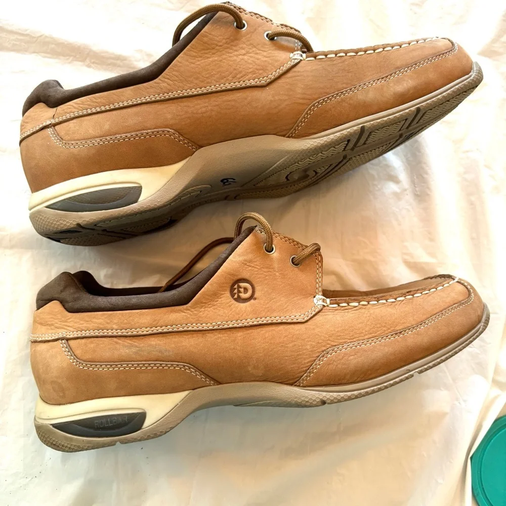 Dunham Captains boat shoes casual leather tan. SZ 10 E Worn Once indoors.